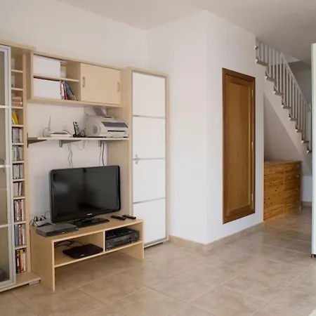 Modernes Mit Terrasse Und Balkon Casa vacanze
